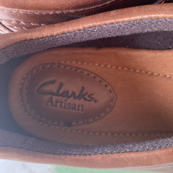 Clarks Artisian - Picture 3 of 8